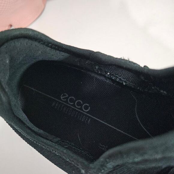 Ecco Biom Green and Pink Sneakers - Picture 8 of 11